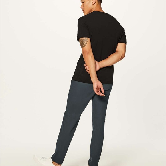 Commission Slim-Fit Pant 34" *Warpstreme in Melanite - Picture 5 of 7